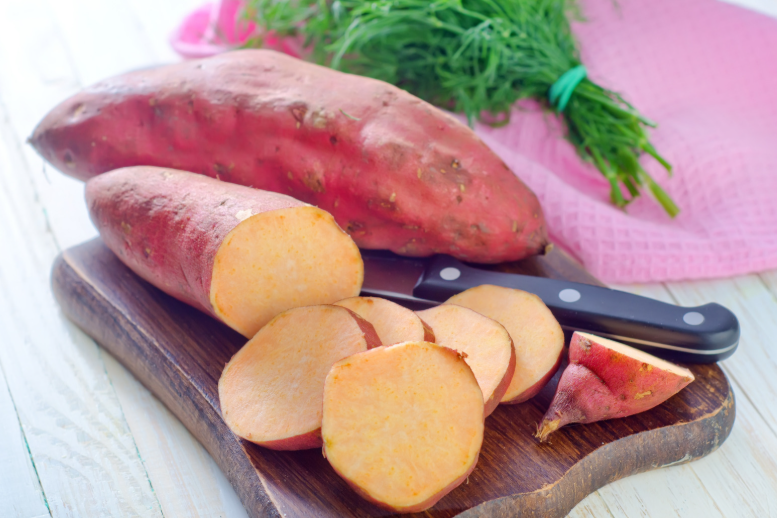 Khoai lang có tác dụng dưỡng ẩm da